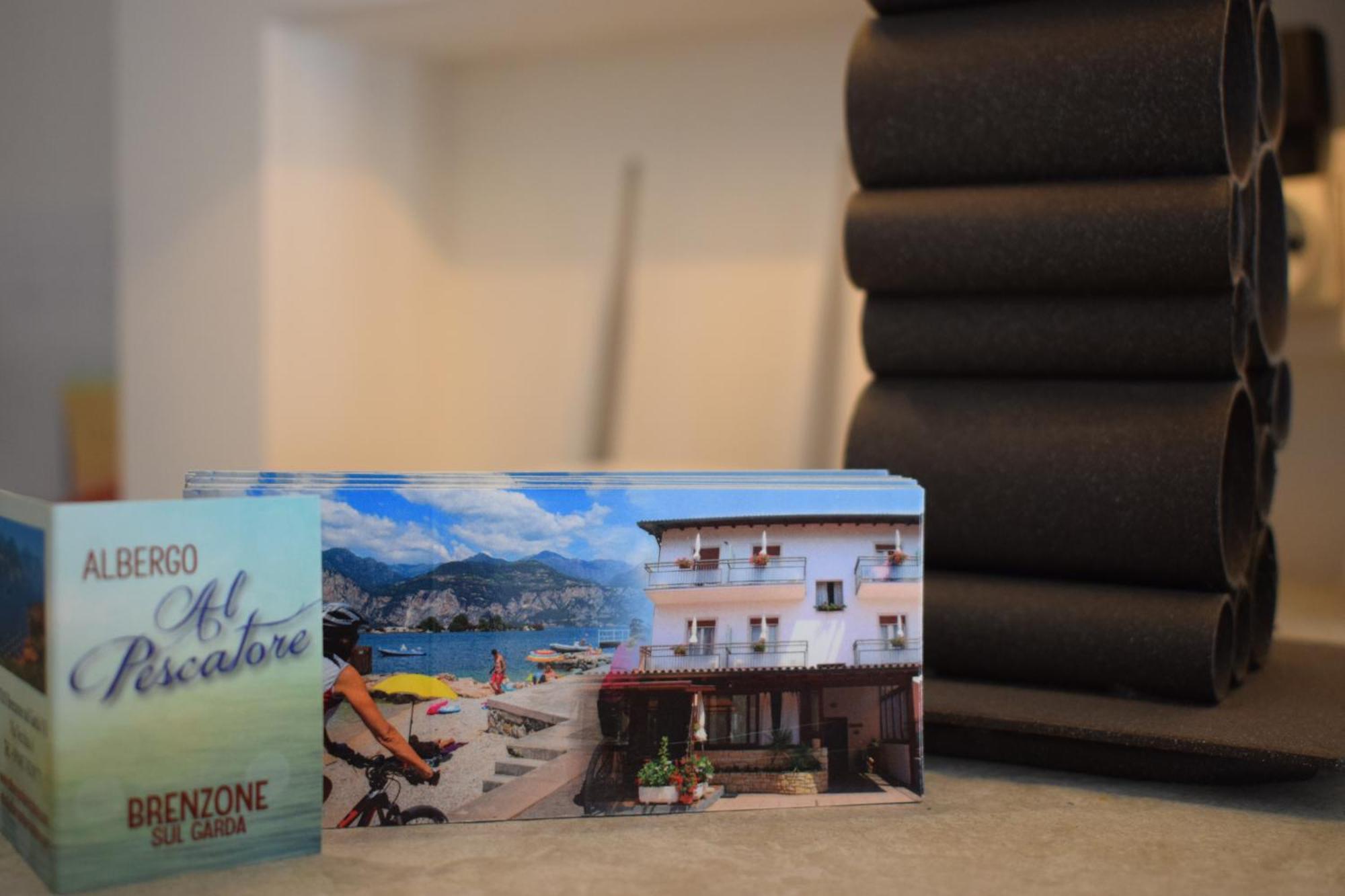 Albergo Al Pescatore Brenzone sul Garda Bagian luar foto
