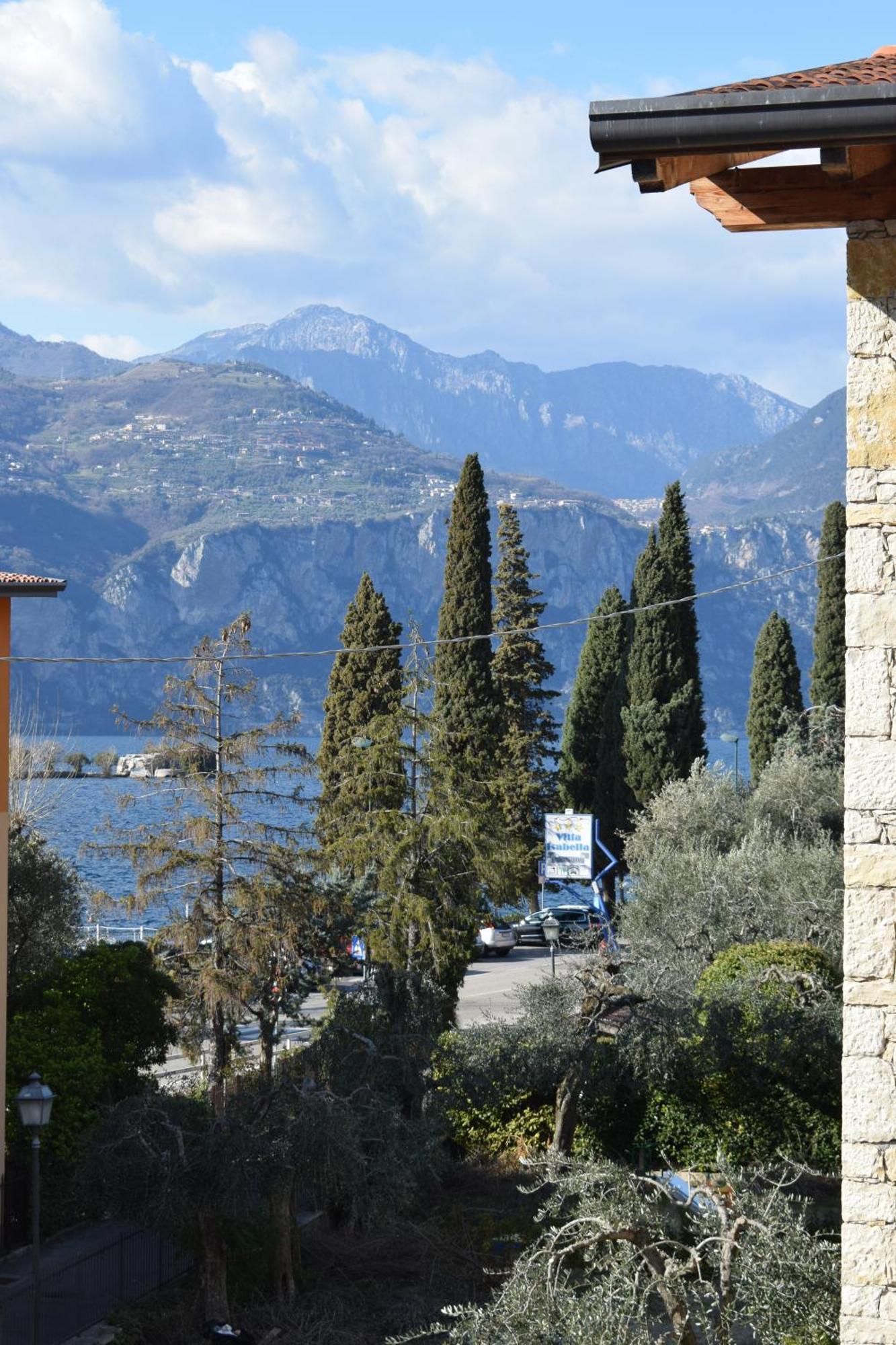 Albergo Al Pescatore Brenzone sul Garda Bagian luar foto